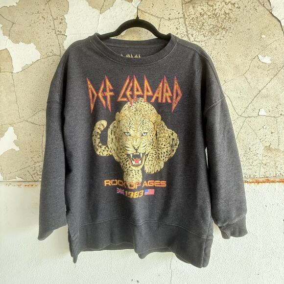 Def Leppard Rock of Ages Crewneck Sweatshirt Band Rock Graphic Charcoal Gray S - Picture 1 of 5